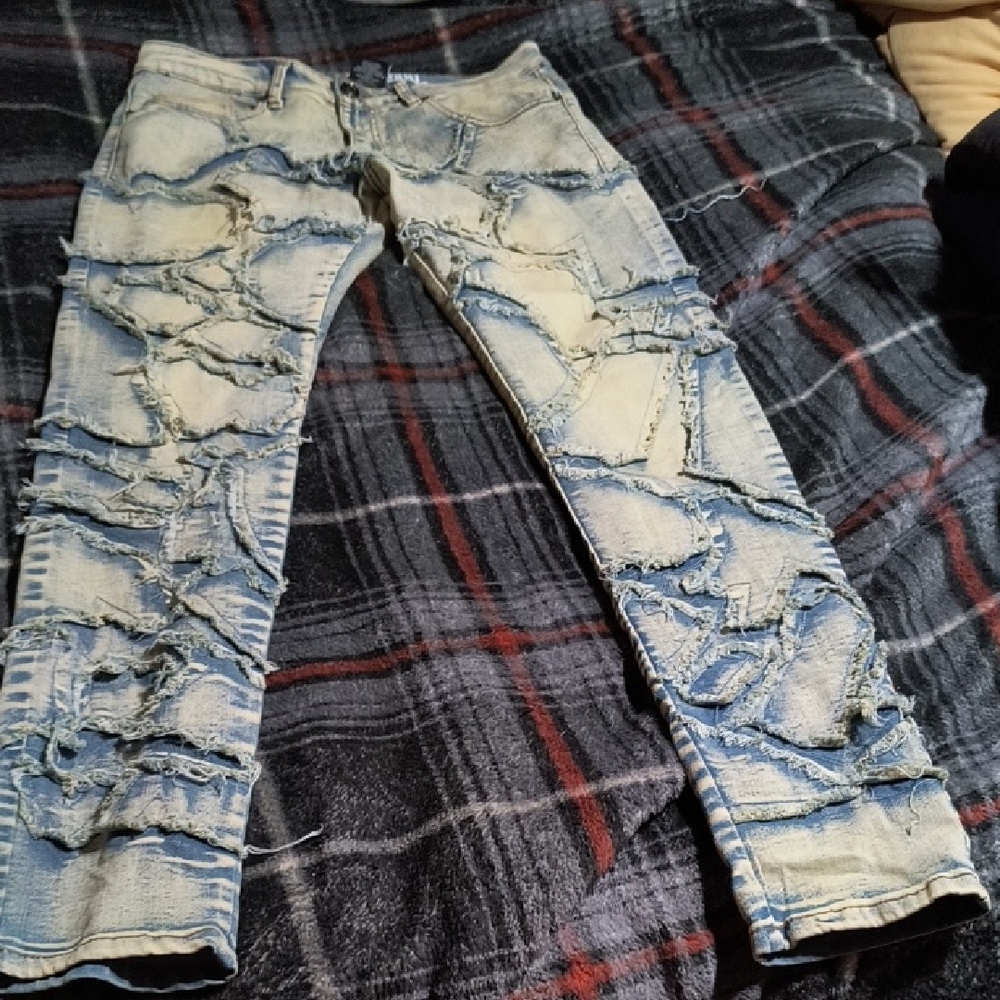 Slim Fit Men's Jeans in Light Washed Blue